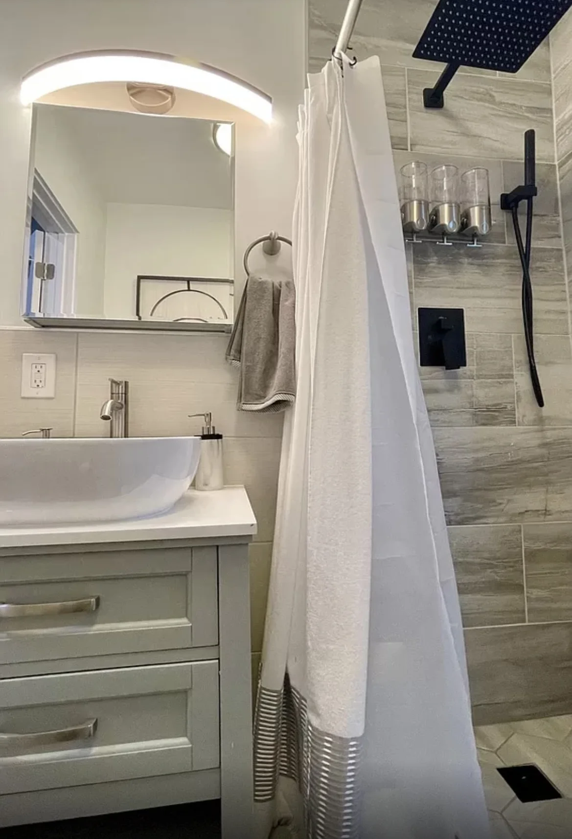 3 bed, 1 bath apartment for rent at 37 Gilman Ter Unit 2, Winter Hill — photo 27 of 27