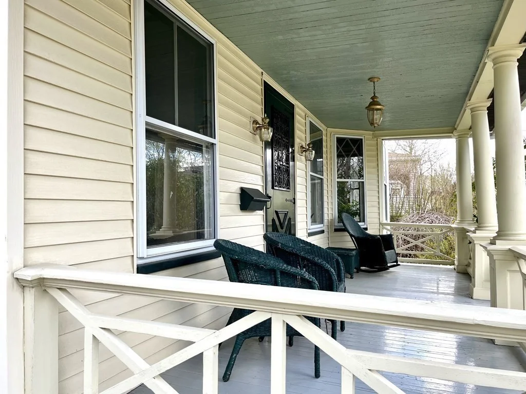 4 bed, 2 bath apartment for rent at 37 Gleason St, West Medford — photo 2 of 28