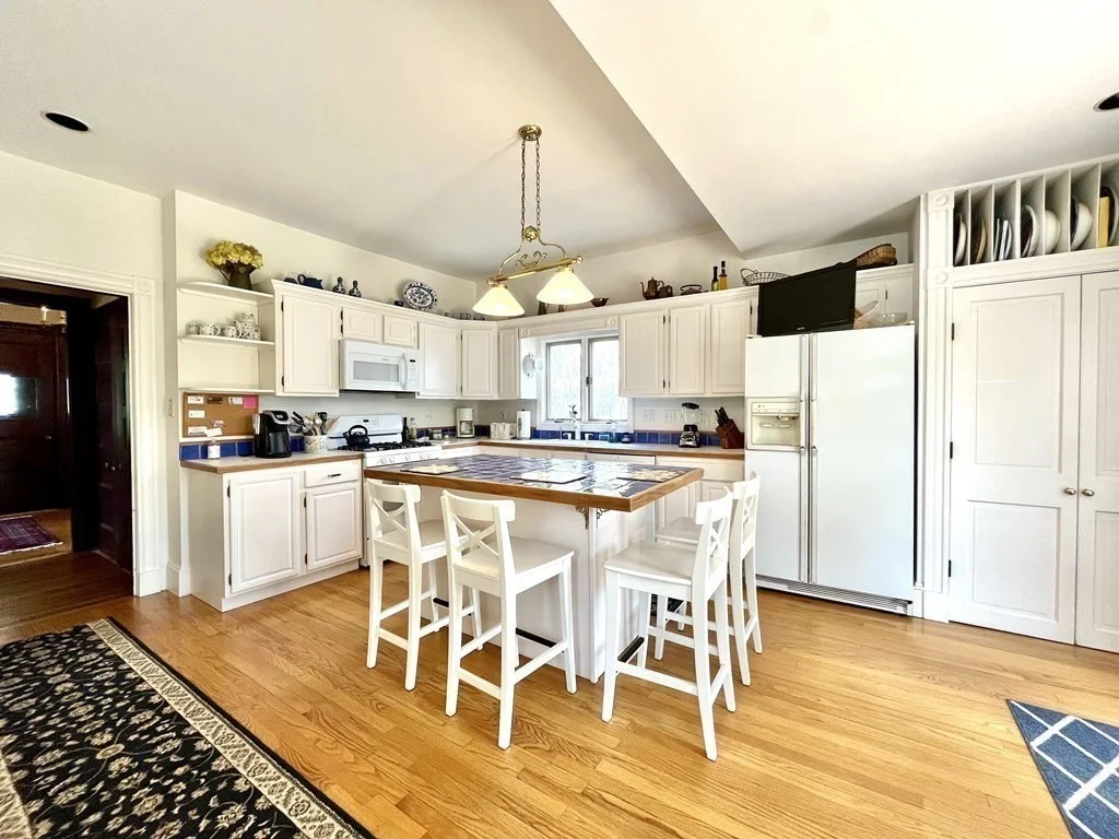 4 bed, 2 bath apartment for rent at 37 Gleason St, West Medford — photo 8 of 28