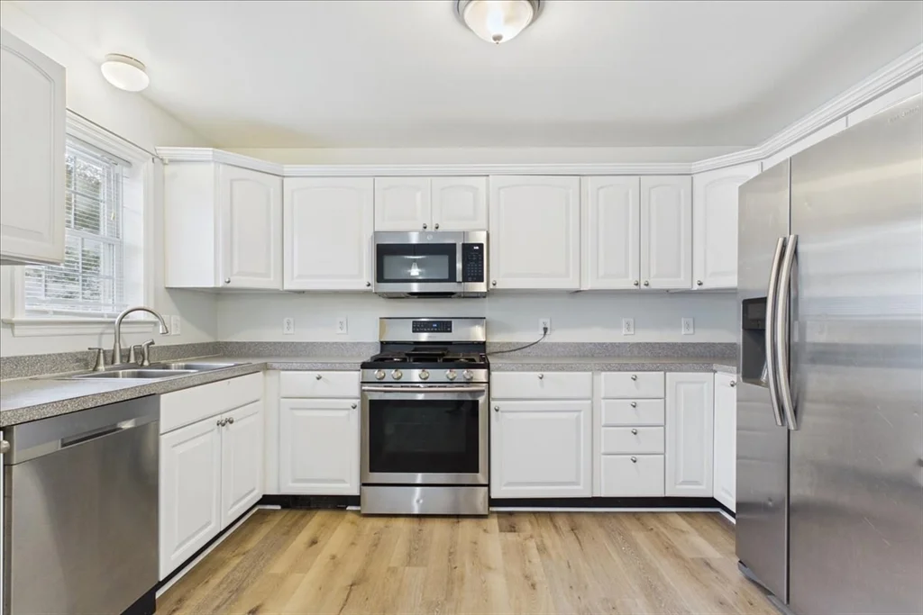2 bed, 1 bath apartment for rent at 37 Glen Ave Unit 15, Chelmsford — photo 6 of 25