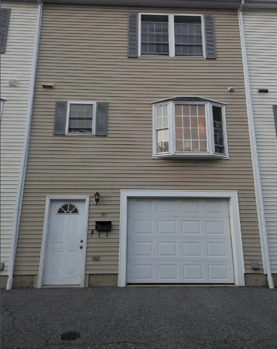 2 bed, 1 bath apartment for rent at 37 Glen Ave Unit 20, Chelmsford — photo 2 of 16