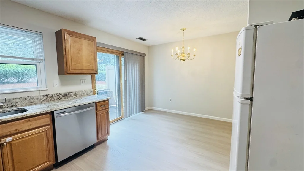 2 bed, 1 bath apartment for rent at 37 Goodwin Ave Unit 37, Forestdale — photo 3 of 32