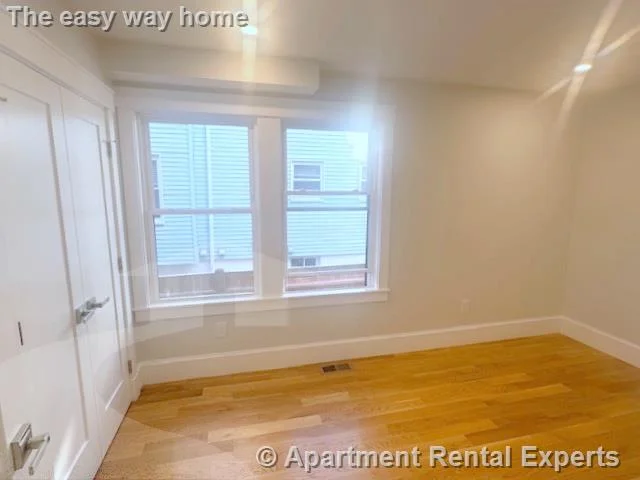 4 bed, 3 bath apartment for rent at 37 Governor Winthrop Rd, Ten Hills — photo 7 of 27