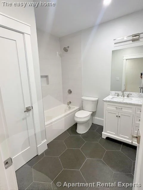 4 bed, 3 bath apartment for rent at 37 Governor Winthrop Rd, Ten Hills — photo 22 of 27