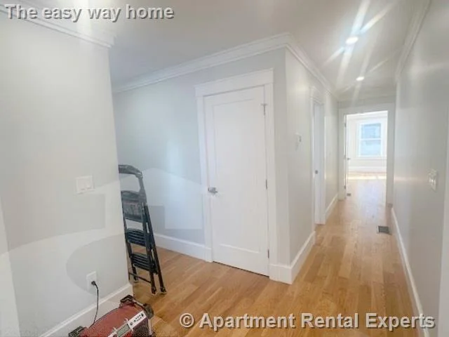 4 bed, 3 bath apartment for rent at 37 Governor Winthrop Rd, Ten Hills — photo 6 of 27