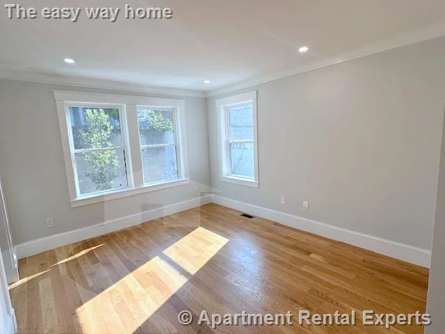 4 bed, 3 bath apartment for rent at 37 Governor Winthrop Rd, Ten Hills — photo 11 of 27