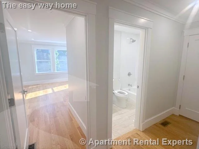 4 bed, 3 bath apartment for rent at 37 Governor Winthrop Rd, Ten Hills — photo 8 of 27