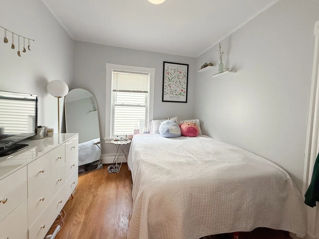 4 bed, 2 bath apartment for rent at 37 Harvard Ave Unit 37, Harvard Avenue — photo 7 of 12
