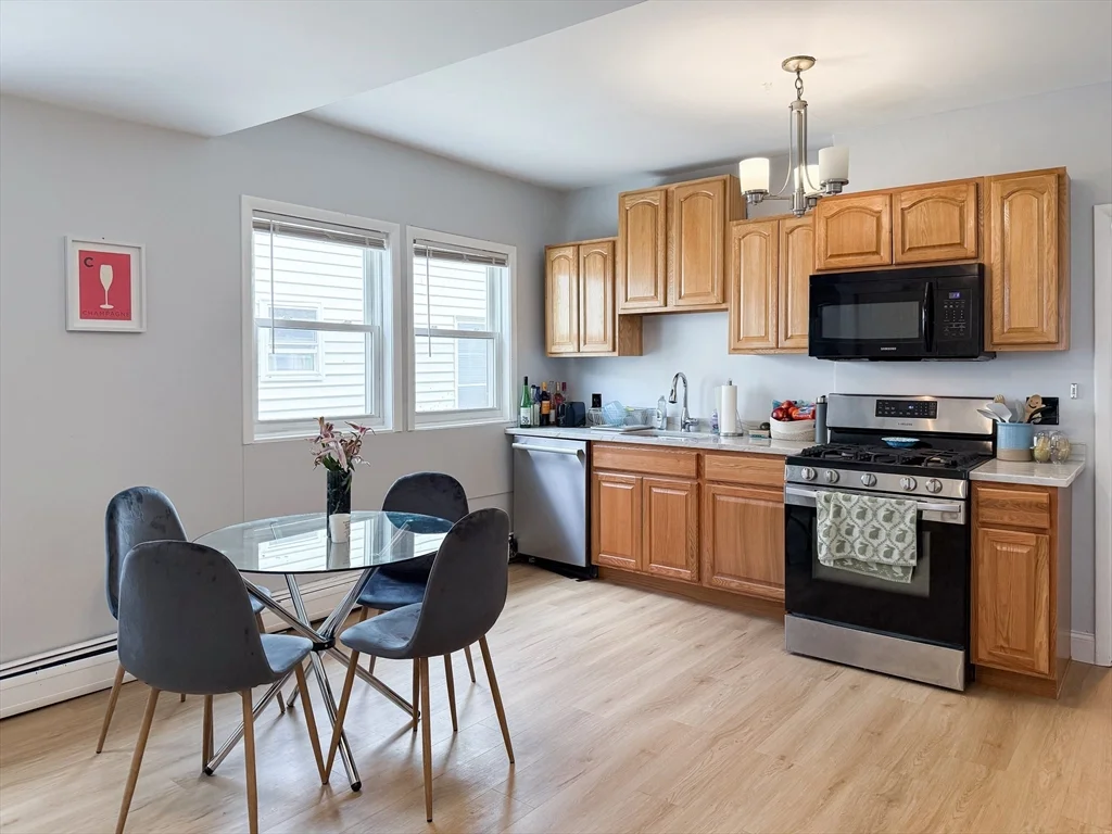 4 bed, 2 bath apartment for rent at 37 Harvard Ave Unit 37, Harvard Avenue