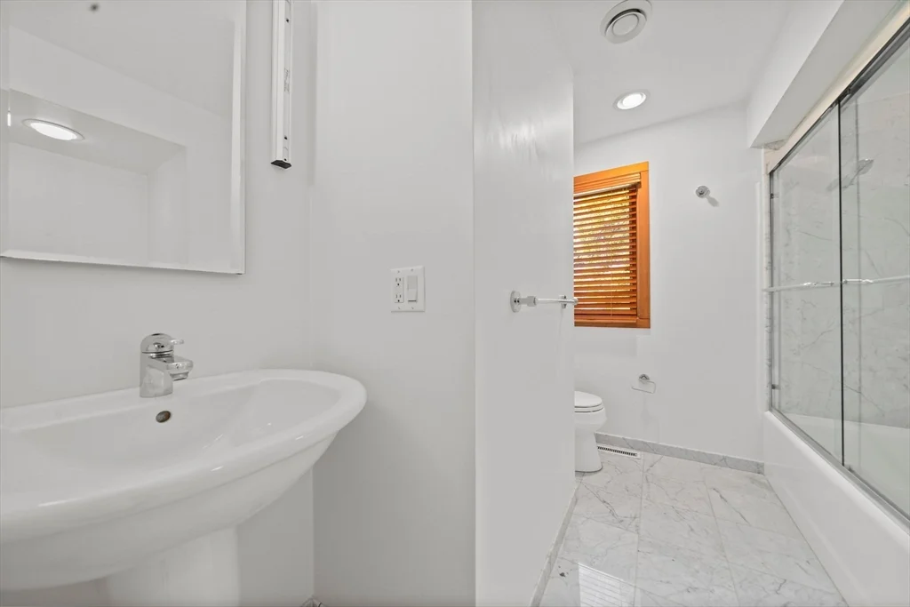 3 bed, 2 bath apartment for rent at 37 Harwich Rd, Newton — photo 13 of 40
