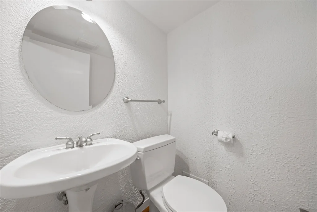 3 bed, 2 bath apartment for rent at 37 Harwich Rd, Newton — photo 26 of 40
