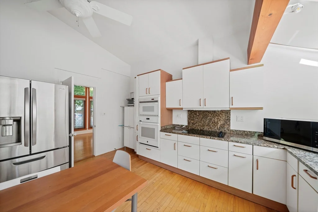 3 bed, 2 bath apartment for rent at 37 Harwich Rd, Newton — photo 4 of 40