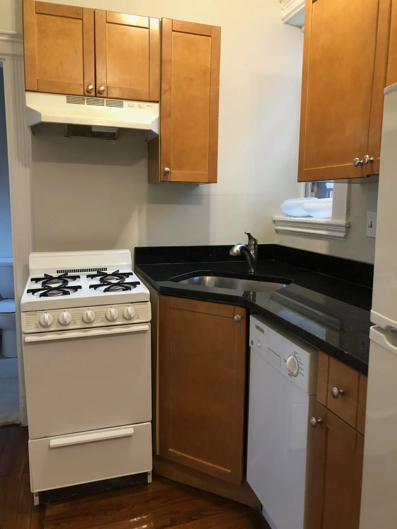 1 bed, 1 bath apartment for rent at 37 Hemenway St Unit 39, Fenway — photo 23 of 32