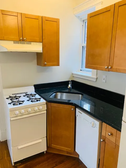 1 bed, 1 bath apartment for rent at 37 Hemenway St Unit 39, Fenway — photo 19 of 32