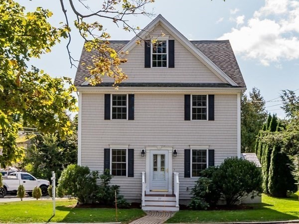 3 bed, 2 bath apartment for rent at 37 Hiawatha Ave, Waltham — photo 1 of 31