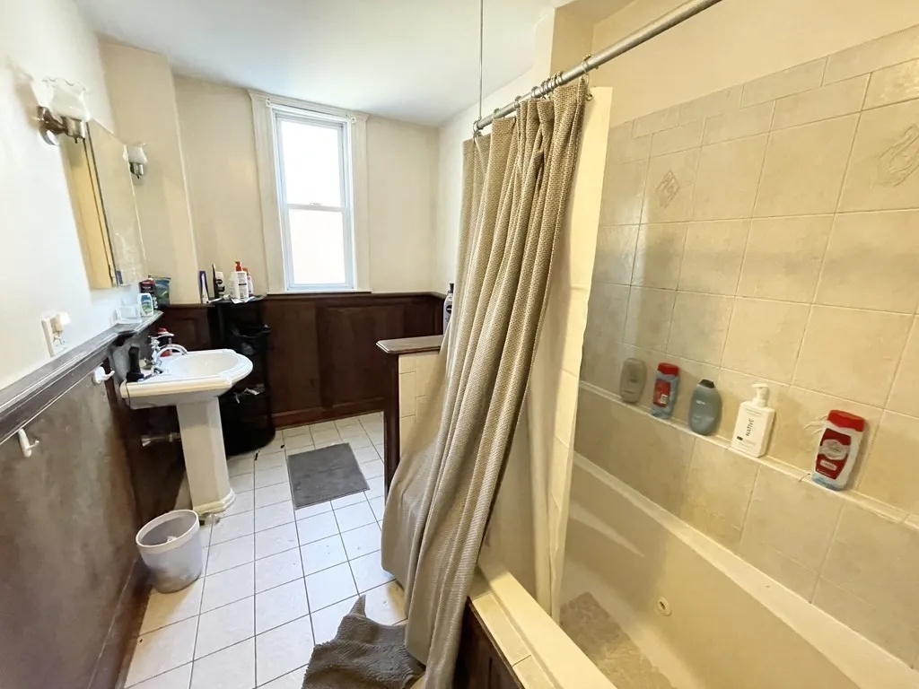 3 bed, 1 bath apartment for rent at 37 Hillside St Unit 1, Mission Hill — photo 8 of 11