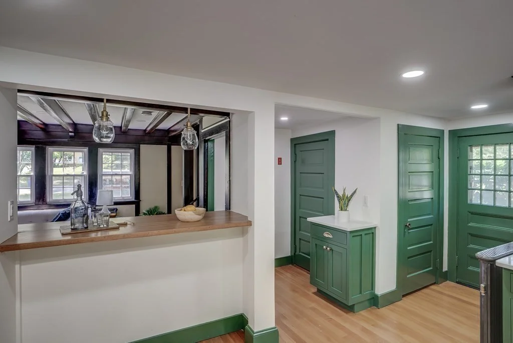 3 bed, 2 bath apartment for rent at 37 Hillside Unit 37, Bedford — photo 8 of 29