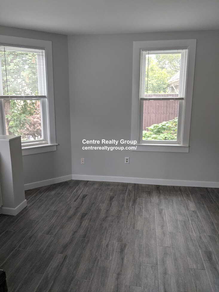 1.5 bed, 1 bath apartment for rent at 37 Jefferson St Unit 2, Newton Corner — photo 11 of 20