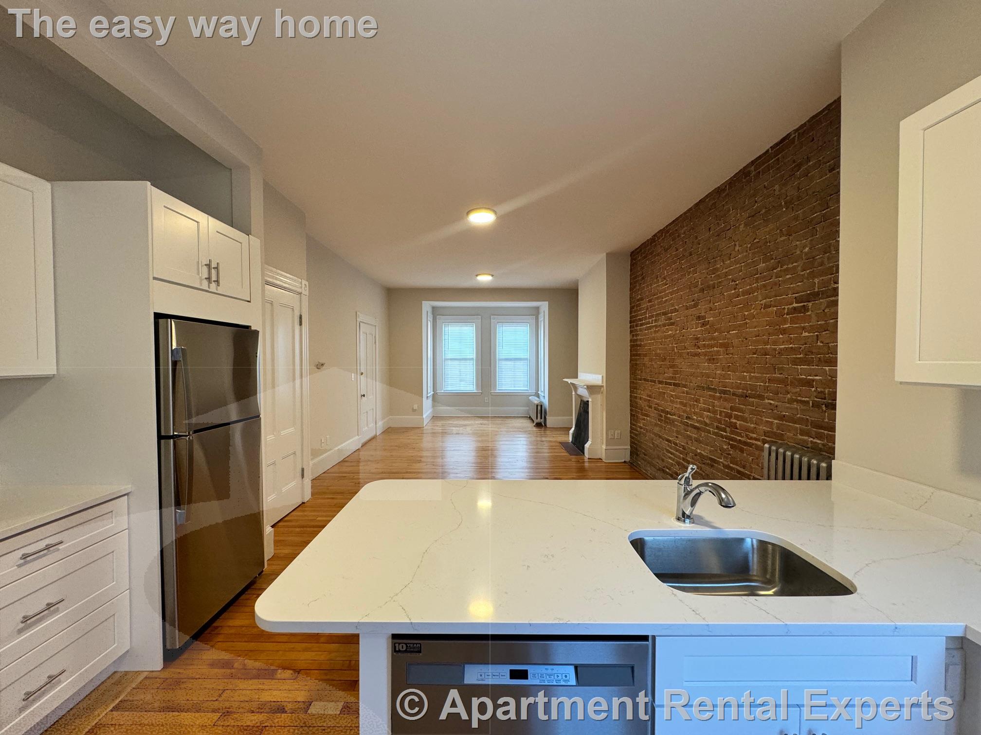 1 bed, 1 bath apartment for rent at 37 Laurel St Unit 1, Spring Hill — photo 1 of 14