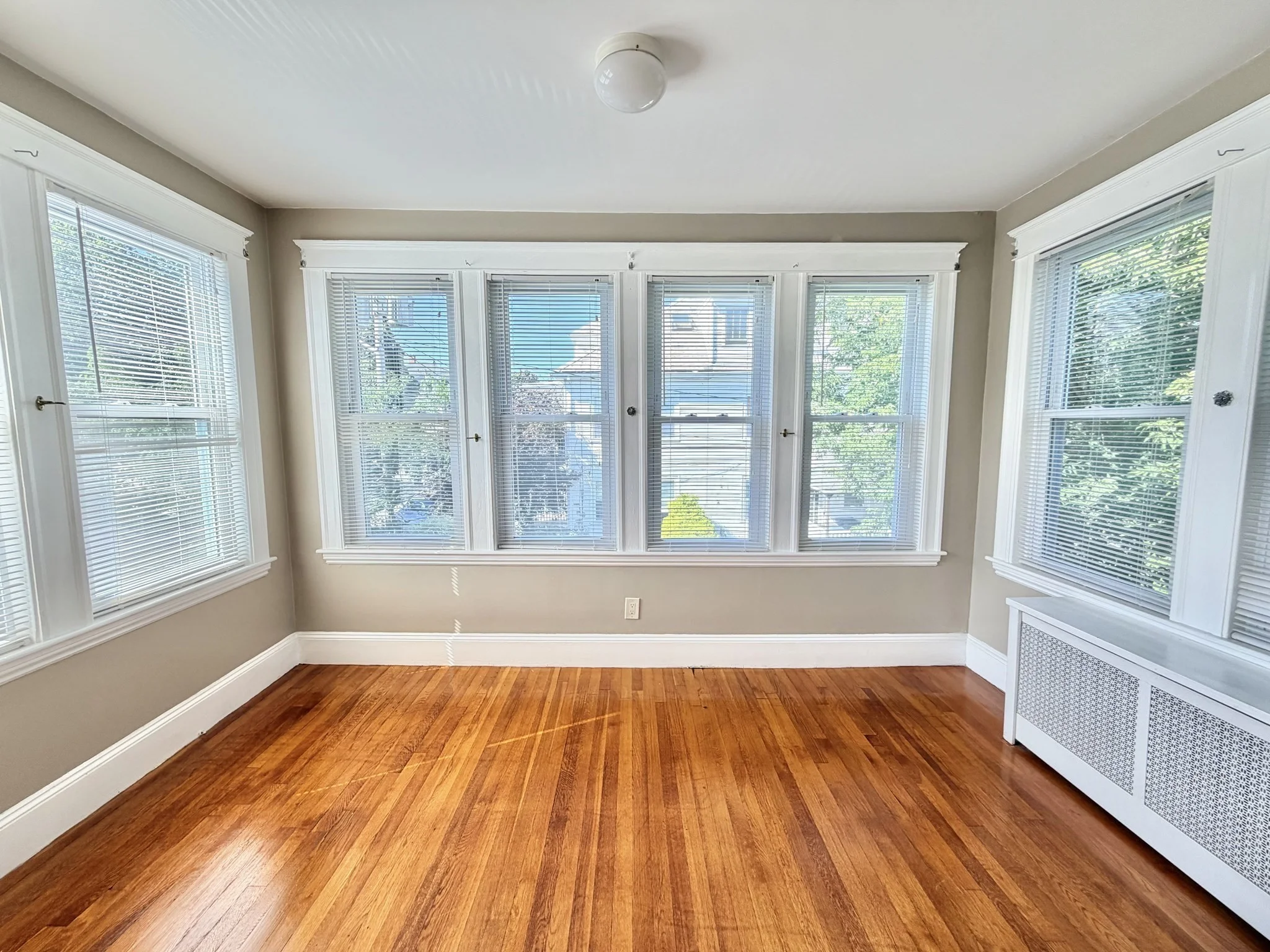 2 bed, 1 bath apartment for rent at 37 Leach St Unit 2, Salem — photo 3 of 19