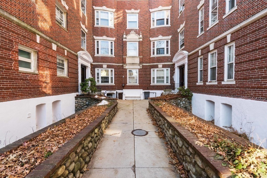 2 bed, 1 bath apartment for rent at 37 Lee Stno Broker Fee Furnished Unit 7, Harvard Square — photo 15 of 19