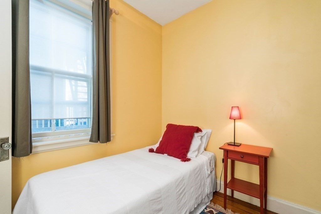 2 bed, 1 bath apartment for rent at 37 Lee Stno Broker Fee Furnished Unit 7, Harvard Square — photo 12 of 19
