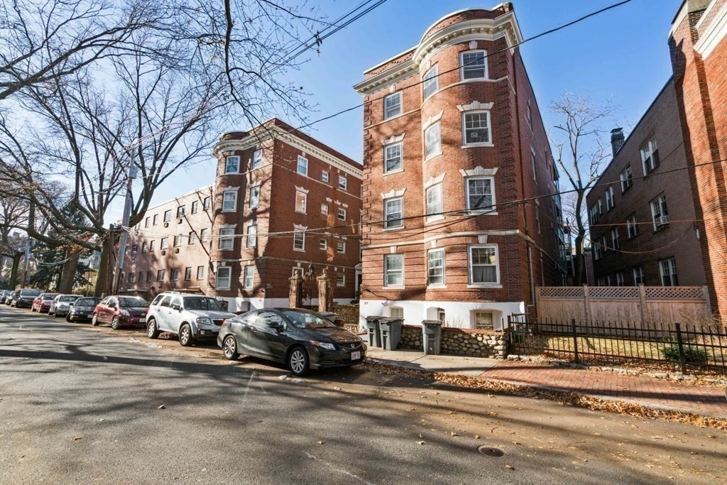 2 bed, 1 bath apartment for rent at 37 Lee Stno Broker Fee Furnished Unit Seven, Harvard Square — photo 17 of 19