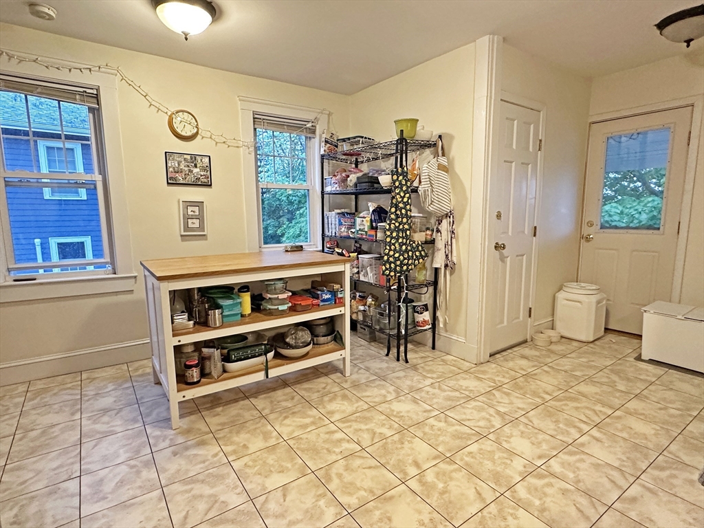 3 bed, 1 bath apartment for rent at 37 Lewis St Unit 2, Newtonville — photo 8 of 27