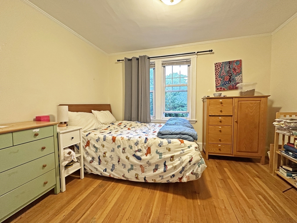 3 bed, 1 bath apartment for rent at 37 Lewis St Unit 2, Newtonville — photo 12 of 27