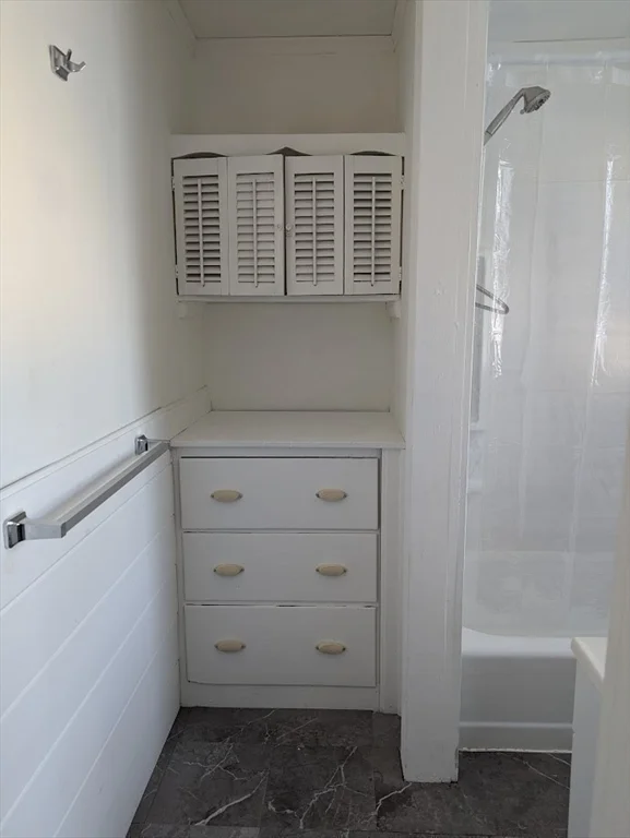 3 bed, 2 bath apartment for rent at 37 Linden St Unit 2, Rockland — photo 10 of 18