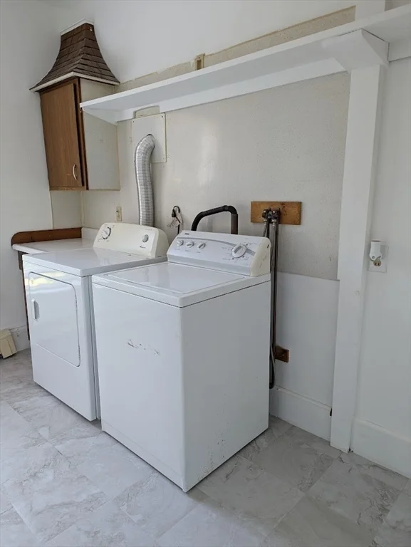 3 bed, 2 bath apartment for rent at 37 Linden St Unit 2, Rockland — photo 17 of 18