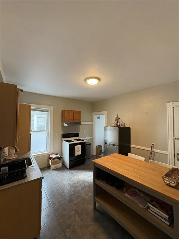1 bed, 1 bath apartment for rent at 37 Madison Unit 1, Spring Hill — photo 11 of 20