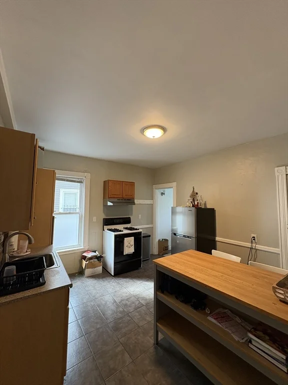1 bed, 1 bath apartment for rent at 37 Madison Unit 1, Spring Hill — photo 12 of 20