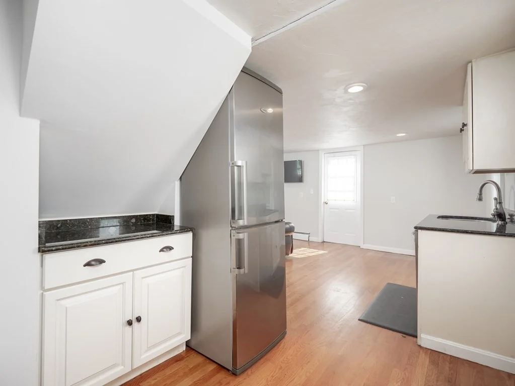 2 bed, 1 bath apartment for rent at 37 Main St Unit A, Framingham — photo 12 of 24
