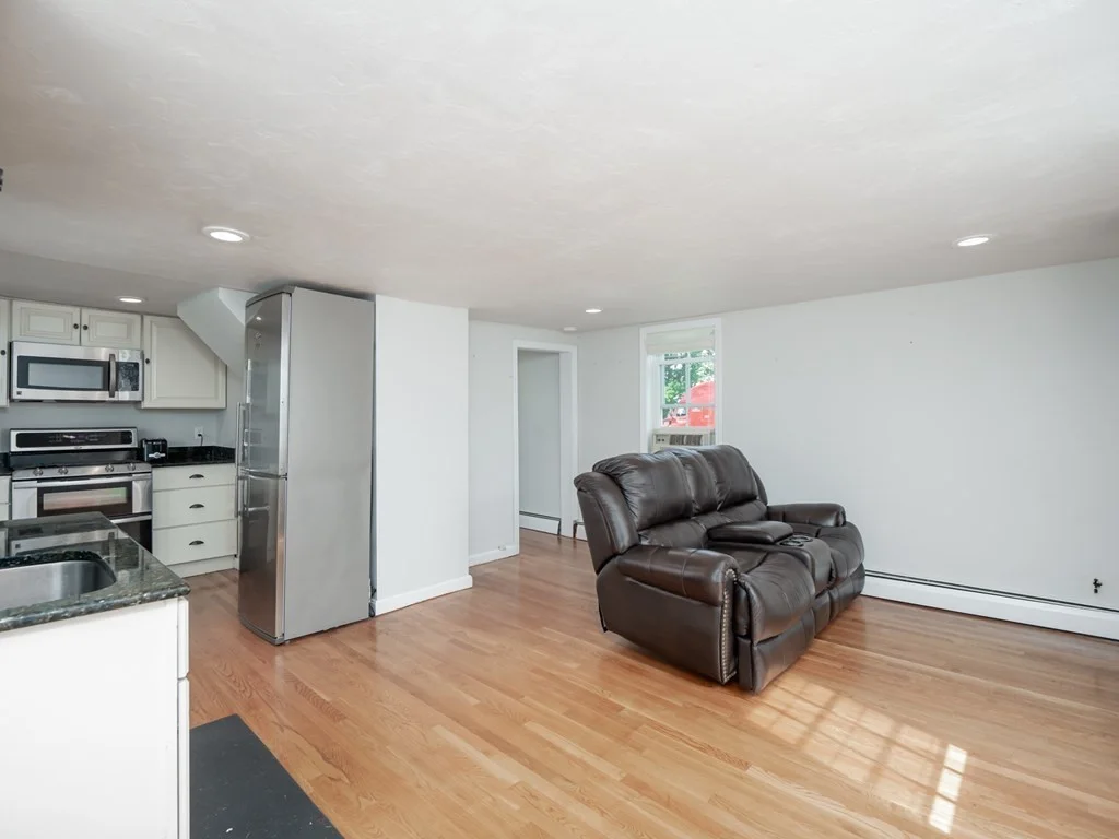 2 bed, 1 bath apartment for rent at 37 Main St Unit A, Framingham — photo 14 of 24