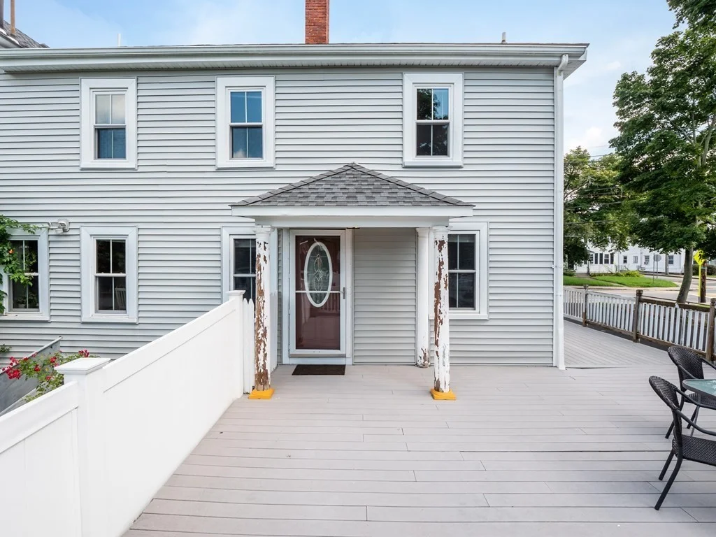 2 bed, 1 bath apartment for rent at 37 Main St Unit A, Framingham