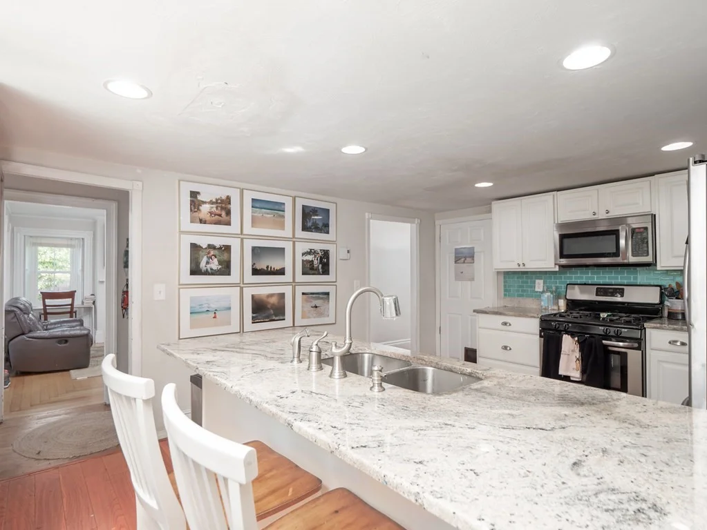 4 bed, 1 bath apartment for rent at 37 Main St Unit B, Framingham — photo 10 of 40