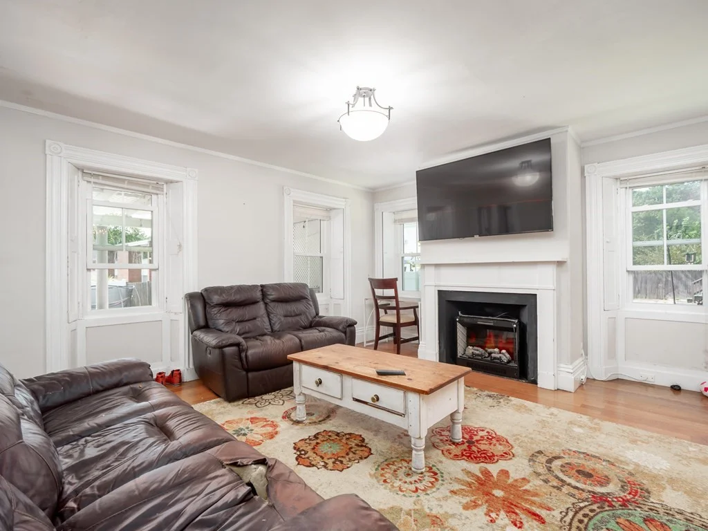 4 bed, 1 bath apartment for rent at 37 Main St Unit B, Framingham — photo 7 of 40