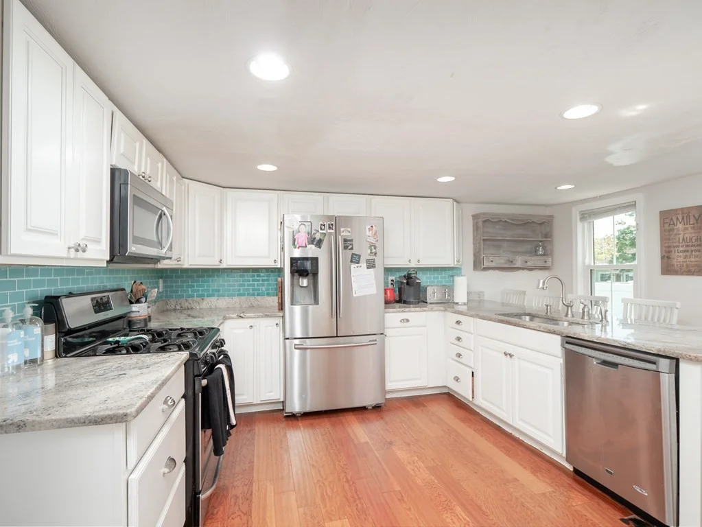4 bed, 1 bath apartment for rent at 37 Main St Unit B, Framingham — photo 14 of 40
