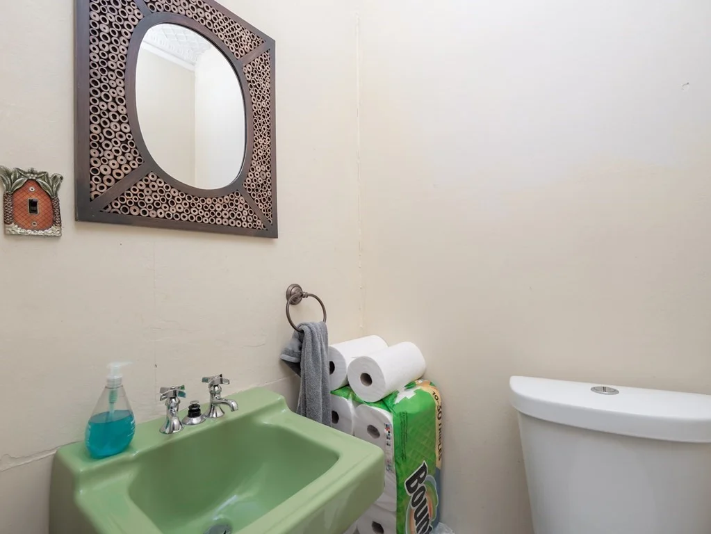 4 bed, 1 bath apartment for rent at 37 Main Unit 37, Framingham — photo 15 of 40