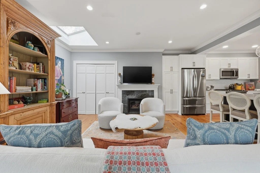 3 bed, 2 bath apartment for rent at 37 Marlboro St Unit 37, Newburyport — photo 10 of 36