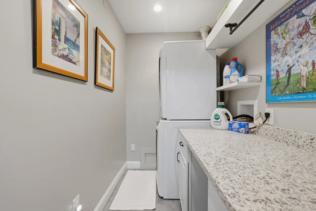 3 bed, 2 bath apartment for rent at 37 Marlboro St Unit 37, Newburyport — photo 29 of 36