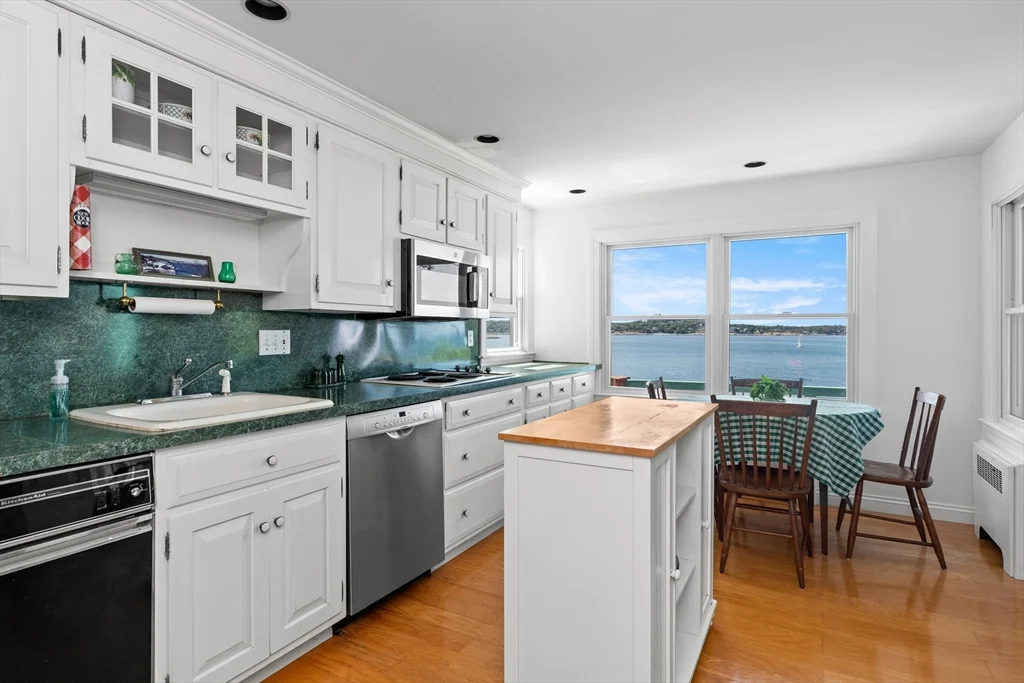 3 bed, 2 bath apartment for rent at 37 Marmion Way, Rockport — photo 7 of 25
