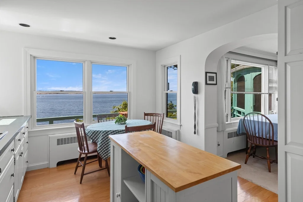 3 bed, 2 bath apartment for rent at 37 Marmion Way, Rockport — photo 9 of 25