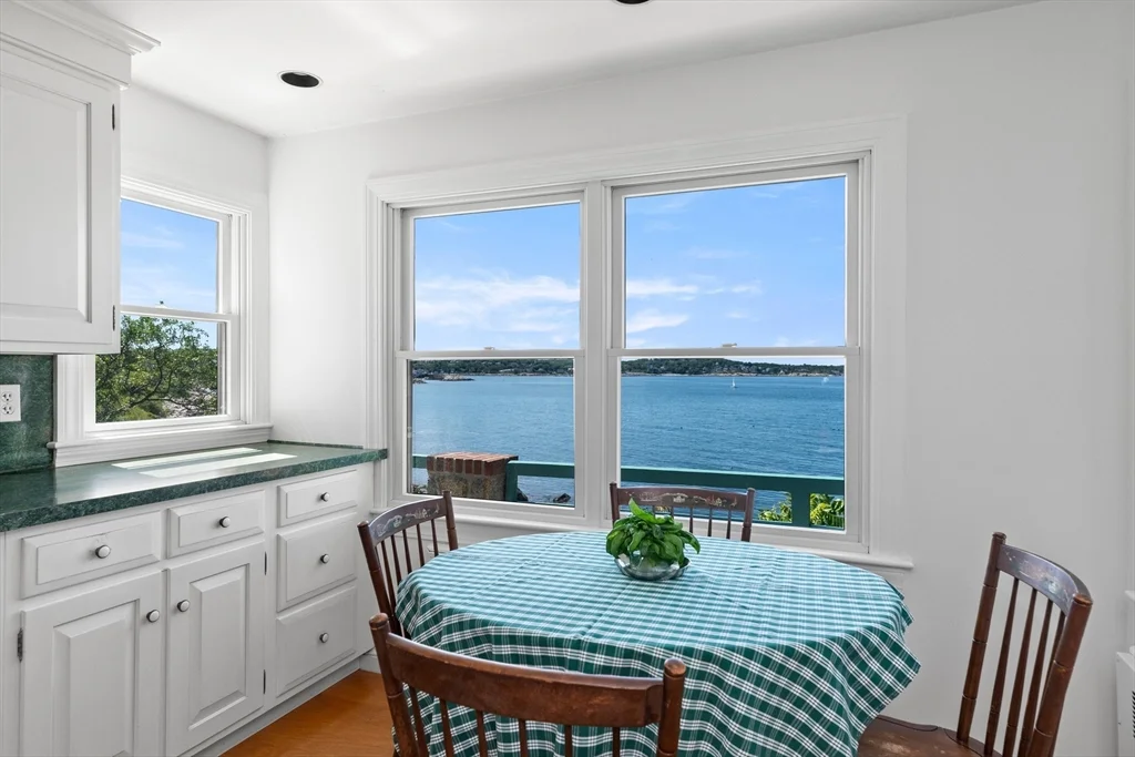 3 bed, 2 bath apartment for rent at 37 Marmion Way, Rockport — photo 8 of 25