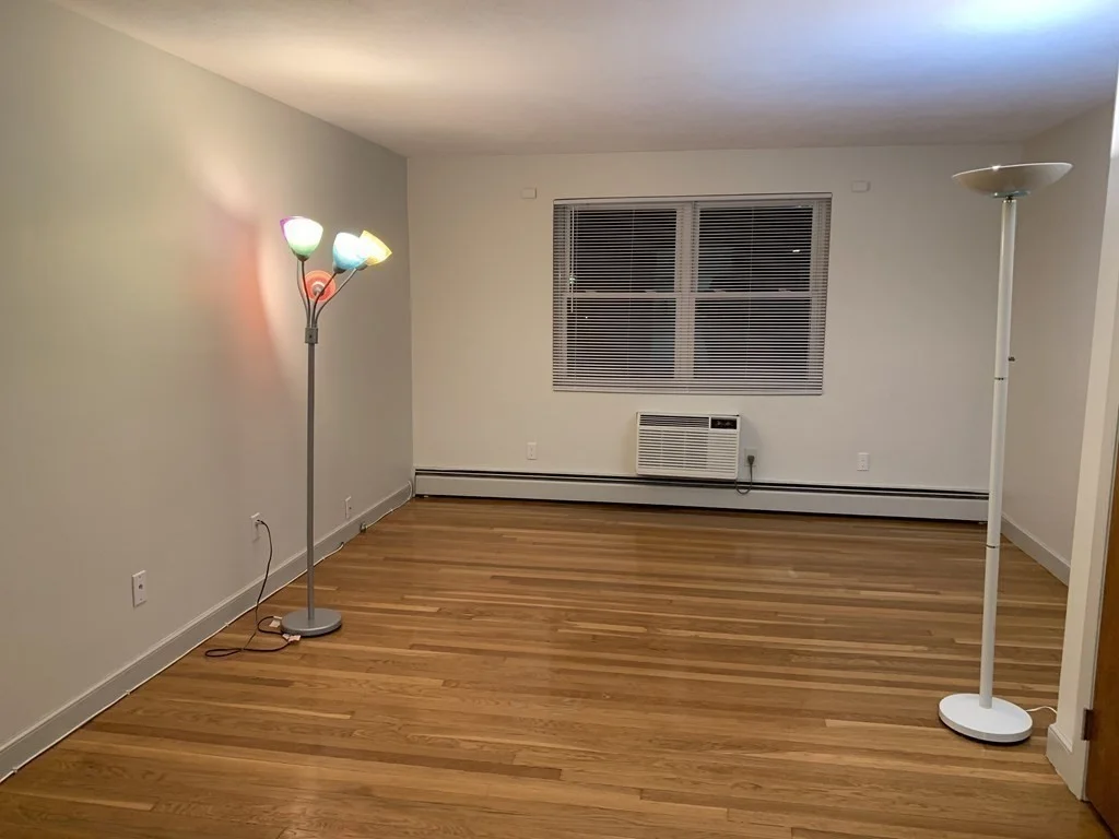 2 bed, 1 bath apartment for rent at 37 Montvale Ave Unit 5, Woburn — photo 7 of 8