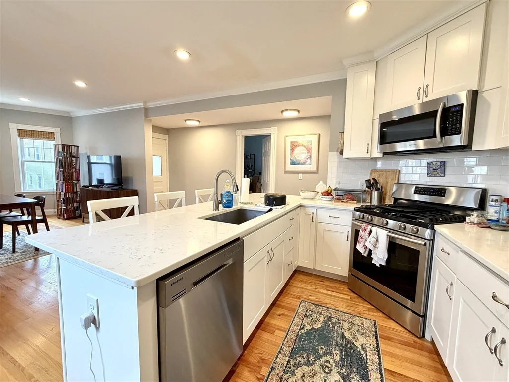 2 bed, 2 bath apartment for rent at 37 Moseley St Unit 3, Dorchester — photo 4 of 17