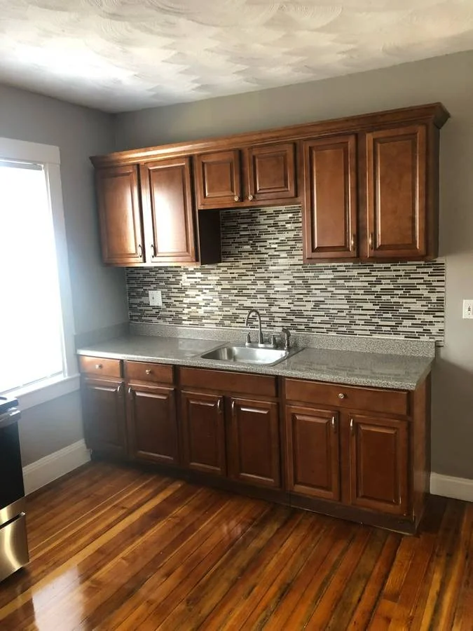 4 bed, 1 bath apartment for rent at 37 Mount Everett St Unit 3, Dorchester — photo 3 of 12