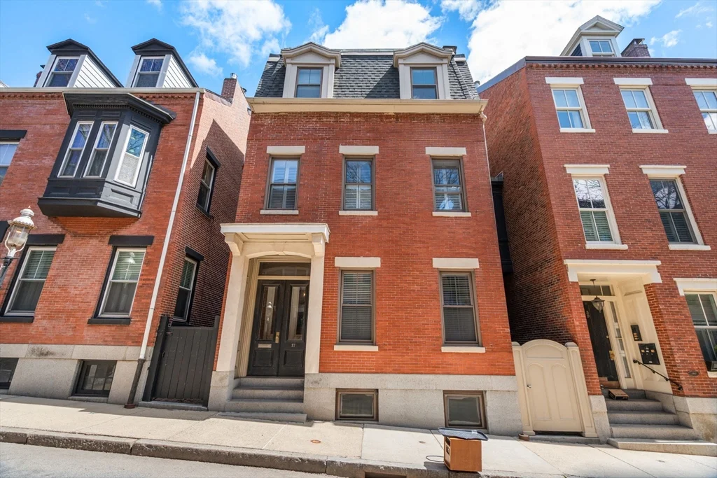 2 bed, 2 bath apartment for rent at 37 Mount Vernon St Unit 2, Charlestown — photo 23 of 24