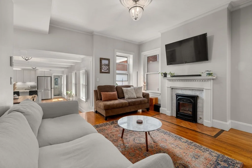 2 bed, 2 bath apartment for rent at 37 Mount Vernon St Unit 2, Charlestown — photo 1 of 24